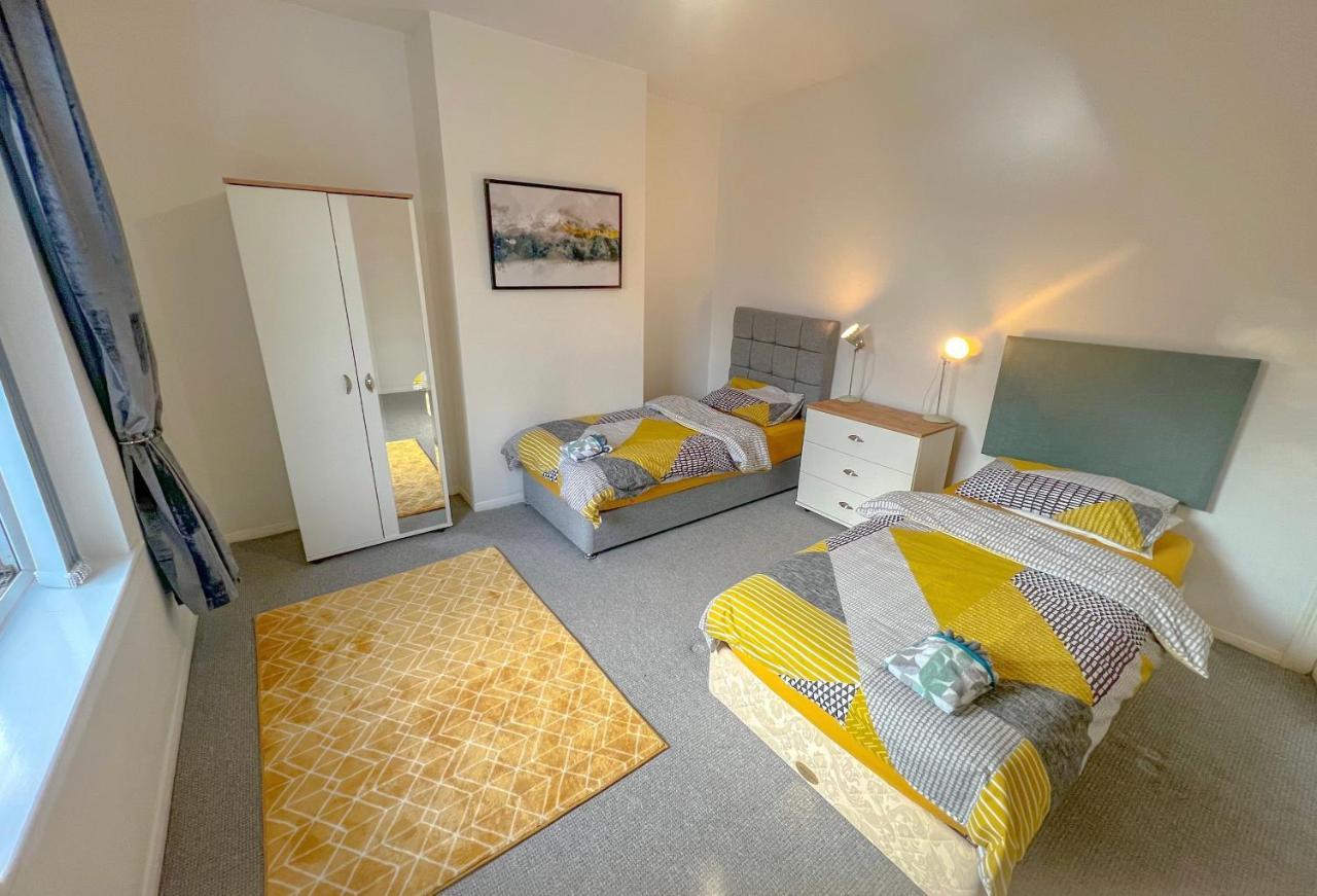 Long Term Offers Message For Prices Sleeps 6 Adults, Contractors, Relocators, Travellers Villa ฮาลิแฟกซ์ ภายนอก รูปภาพ